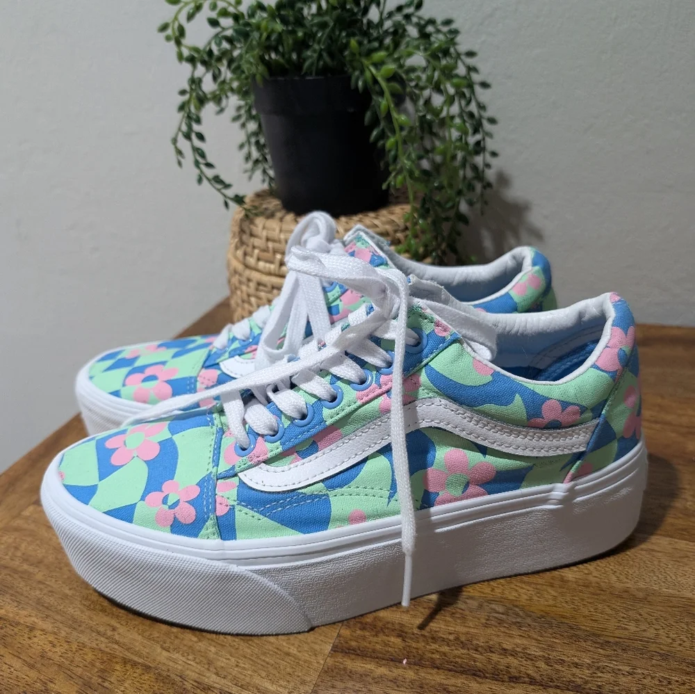 Vans Kids Blue and‎ Pink Checkered Sneakers Womens 8.5 Mens7